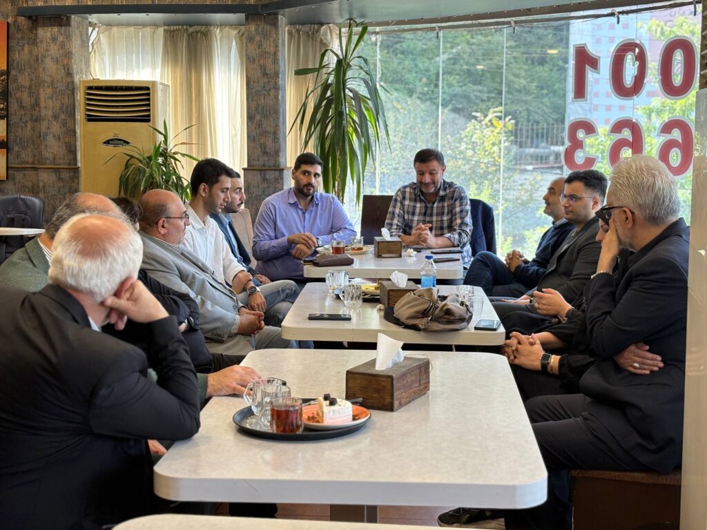 هم اندیشی جمعی از اعضای تشکیلات حزب اعتماد ملی در استان گیلان 1 - برگزاری نشست هم اندیشی جمعی از اعضای تشکیلات حزب اعتماد ملی در استان گیلان