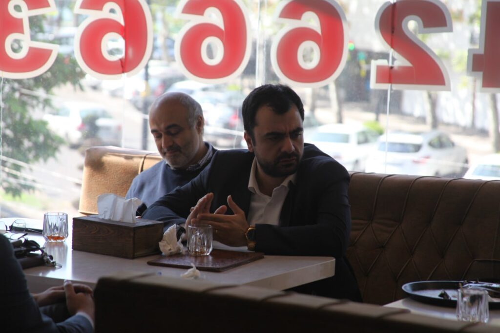 هم اندیشی جمعی از اعضای تشکیلات حزب اعتماد ملی در استان گیلان 5 - برگزاری نشست هم اندیشی جمعی از اعضای تشکیلات حزب اعتماد ملی در استان گیلان